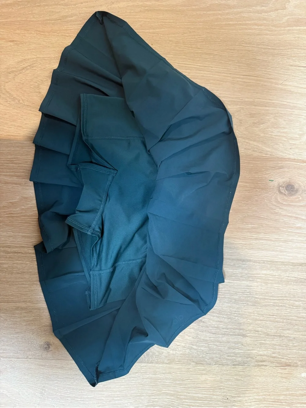 Alo Yoga Pleated Tennis Skirt with Built-In Shorts | Dark Teal | Size Small
